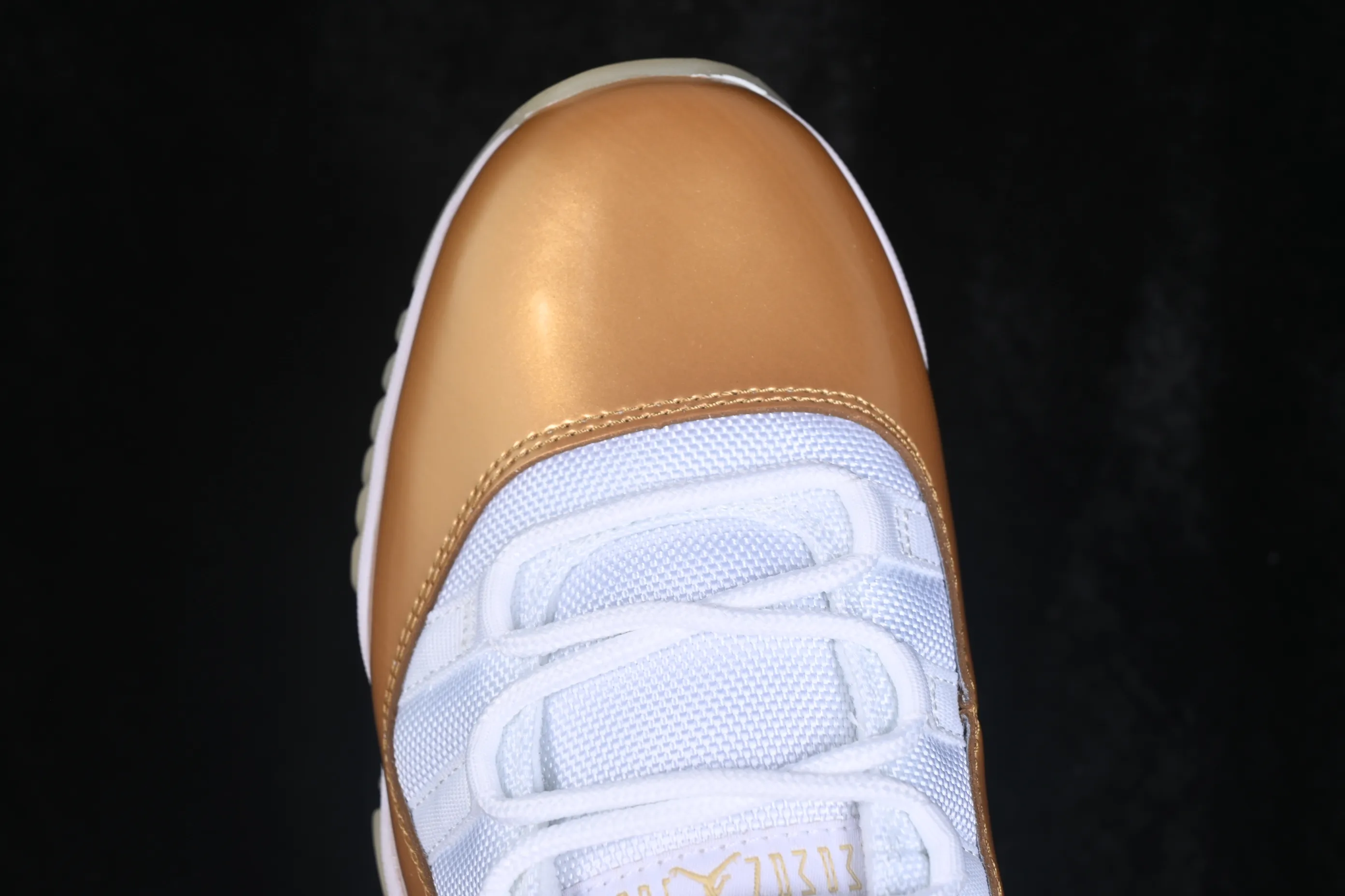 All categories Air Jordan Jordan series basketball shoes Air Jordan 11 Air Jordan 11 Low "Metallic Gold" AJ11 Joe 11 Platinum AH7860-102